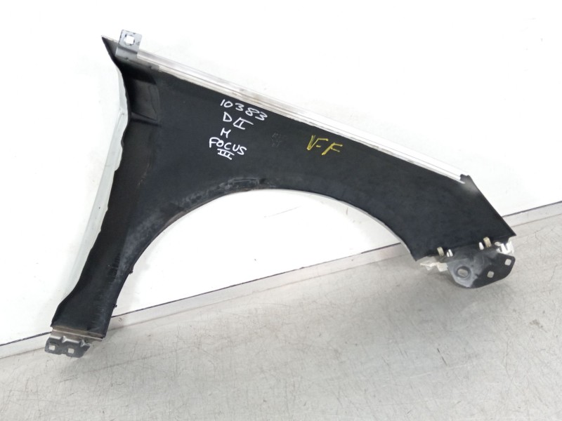 Recambio de aleta delantera izquierda para ford focus lim. (cb8) 1.6 tdci cat referencia OEM IAM 2171304  