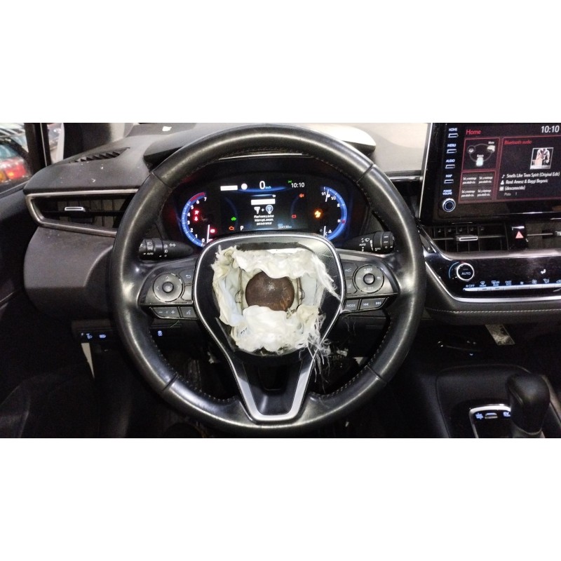 Recambio de volante para toyota corolla station wagon (_e21_) 1.8 hybrid (zwe211) referencia OEM IAM   