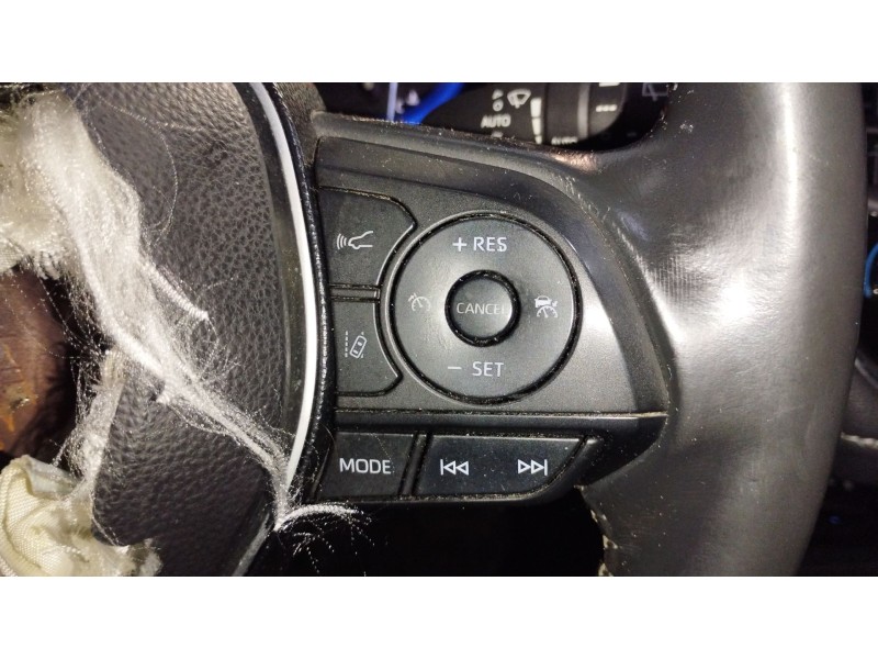 Recambio de volante para toyota corolla station wagon (_e21_) 1.8 hybrid (zwe211) referencia OEM IAM   
