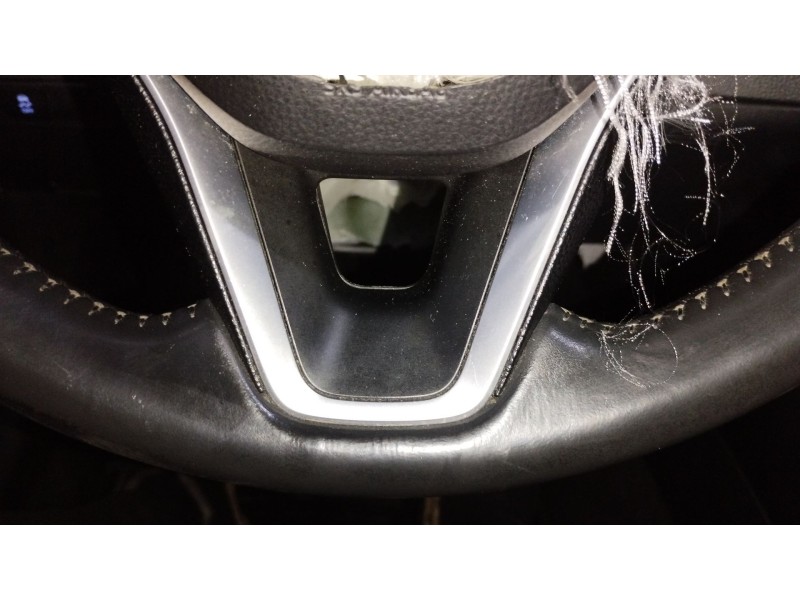 Recambio de volante para toyota corolla station wagon (_e21_) 1.8 hybrid (zwe211) referencia OEM IAM   