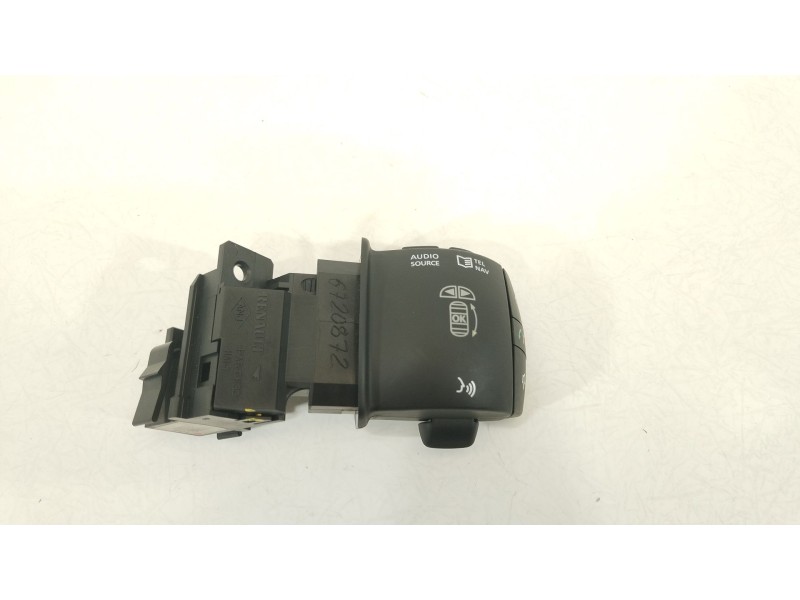 Recambio de mando multifuncion para renault megane iii hatchback (bz0/1_, b3_) 1.5 dci referencia OEM IAM 255520014R  