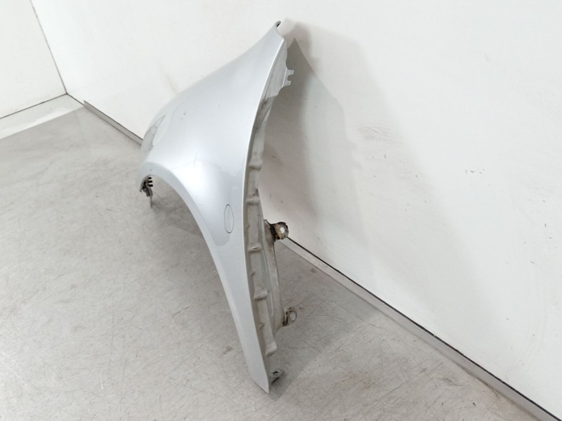Recambio de aleta delantera izquierda para volkswagen golf v (1k1) 2.0 tdi 16v referencia OEM IAM 1K6821021A  