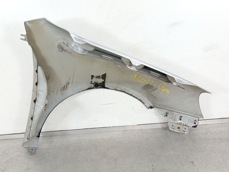 Recambio de aleta delantera izquierda para volkswagen golf v (1k1) 2.0 tdi 16v referencia OEM IAM 1K6821021A  