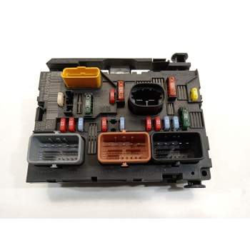 CAJA RELES / FUSIBLES 9664055780 BSML11