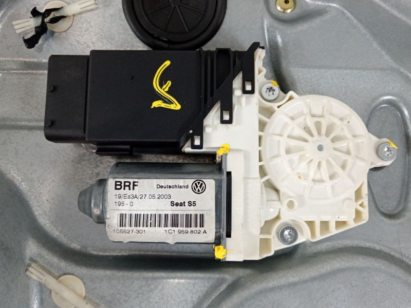 Recambio de elevalunas delantero derecho para seat leon (1m1) 1.9 tdi referencia OEM IAM 1C1959802A 1M2231204 