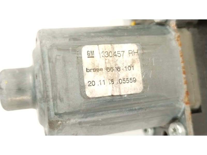 Recambio de elevalunas delantero derecho para opel insignia a (g09) 2.0 cdti (68) referencia OEM IAM 13302452  