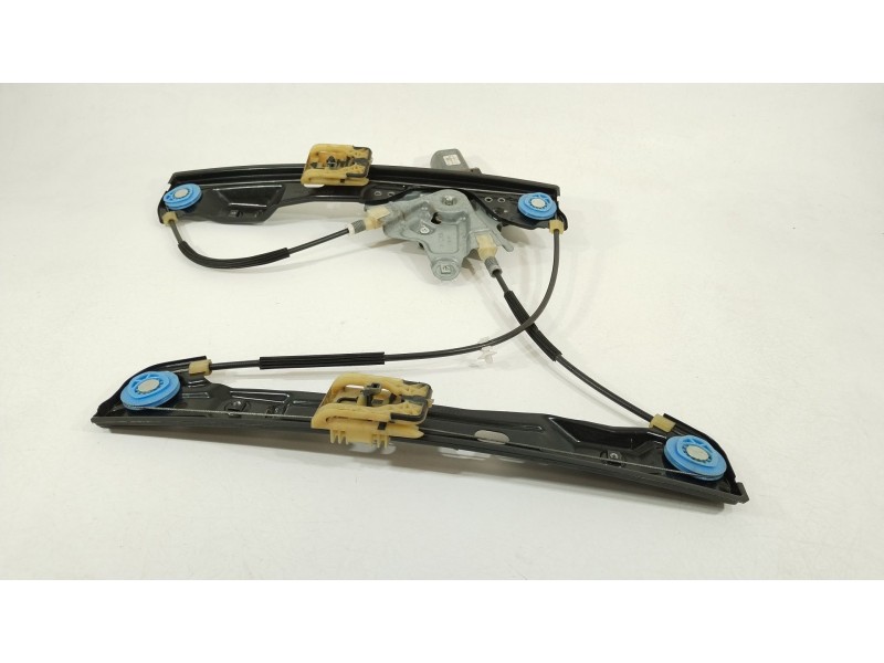 Recambio de elevalunas delantero izquierdo para opel insignia a (g09) 2.0 cdti (68) referencia OEM IAM 13302451  