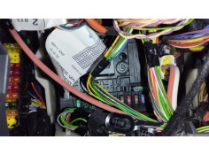 Recambio de caja reles / fusibles para peugeot 3008 i monospace (0u_) 1.6 vti referencia OEM IAM 9678477180  