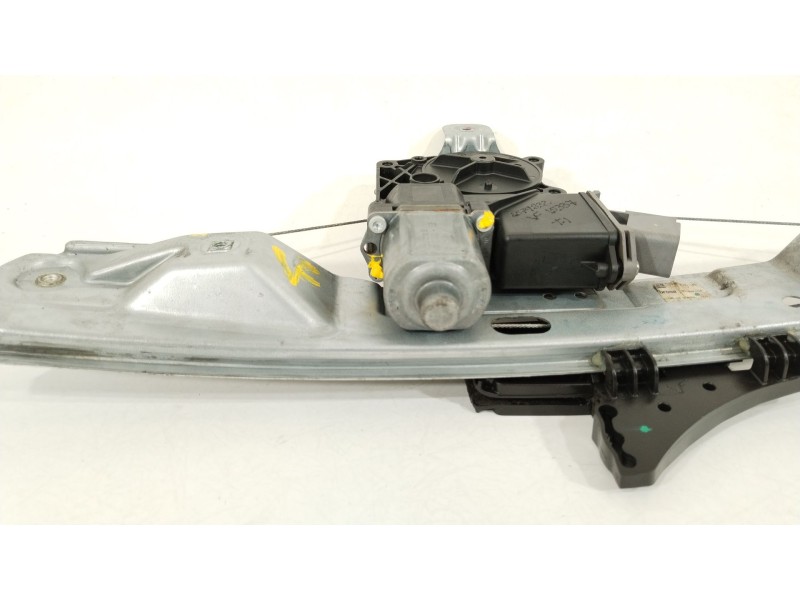 Recambio de elevalunas trasero izquierdo para opel insignia a (g09) 2.0 cdti (68) referencia OEM IAM 13302441  