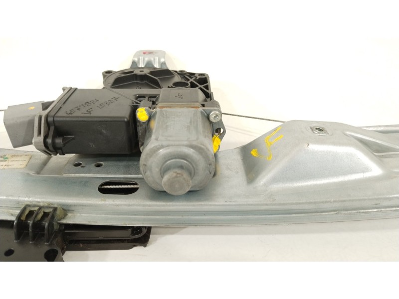 Recambio de elevalunas trasero derecho para opel insignia a (g09) 2.0 cdti (68) referencia OEM IAM 13302442  