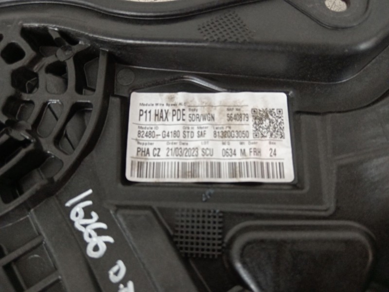 Recambio de elevalunas delantero derecho para hyundai i30 (pde, pd, pden) 1.5 referencia OEM IAM 82480G4180 82460G4010 