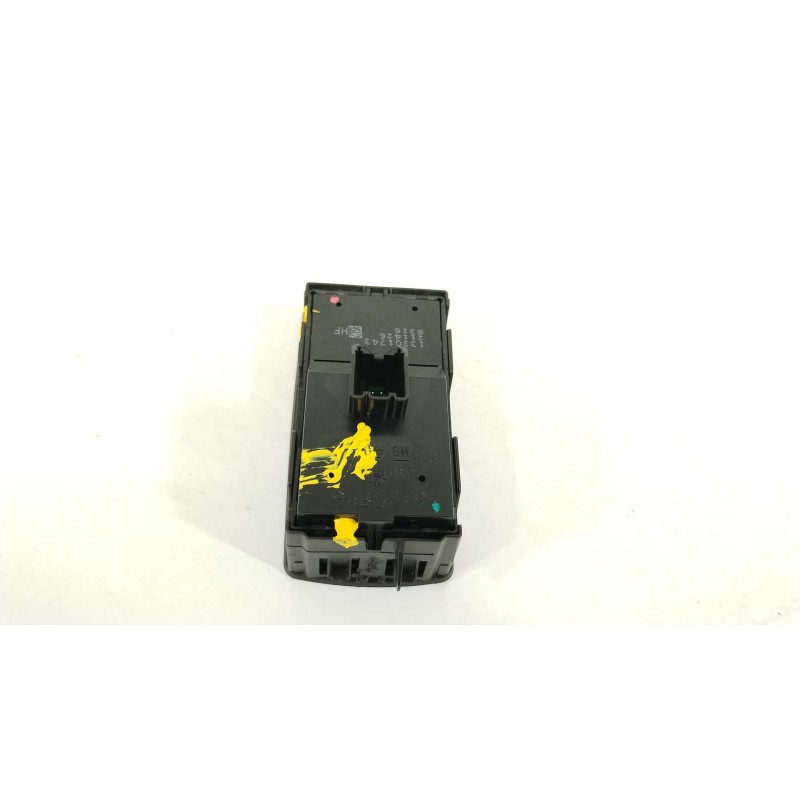 Recambio de mando elevalunas delantero izquierdo para opel insignia a (g09) 2.0 cdti (68) referencia OEM IAM 13301743  