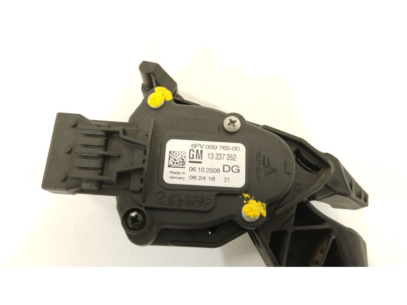 Recambio de potenciometro pedal para opel insignia a (g09) 2.0 cdti (68) referencia OEM IAM 13237352  
