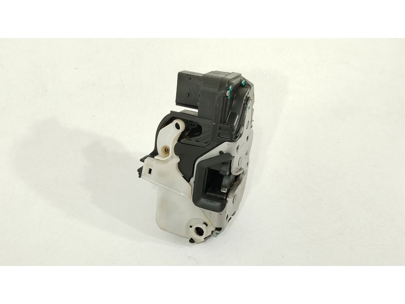 Recambio de cerradura puerta delantera derecha para opel insignia a (g09) 2.0 cdti (68) referencia OEM IAM 13503150  