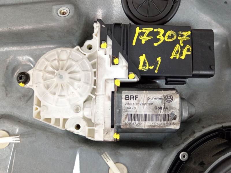 Recambio de elevalunas delantero izquierdo para volkswagen golf iv (1j1) 1.9 tdi referencia OEM IAM 1J3837729AE 1C1959801A 