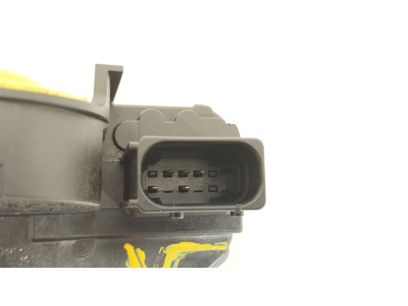 Recambio de cerradura puerta trasera izquierda para opel insignia a (g09) 2.0 cdti (68) referencia OEM IAM 13503177  