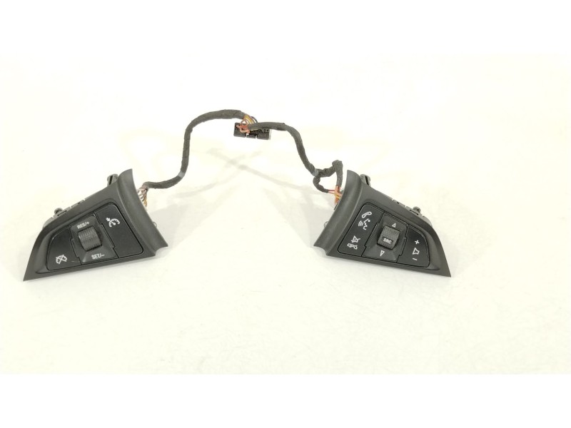 Recambio de mando volante para opel insignia a (g09) 2.0 cdti (68) referencia OEM IAM 13293155 13268686 