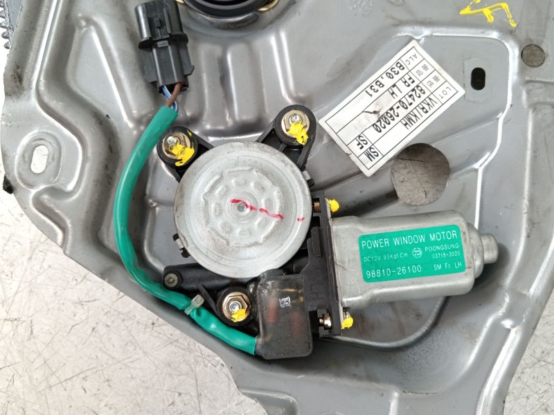 Recambio de elevalunas delantero izquierdo para hyundai santa fé i (sm) 2.4 16v referencia OEM IAM 8247026020 9881026100 