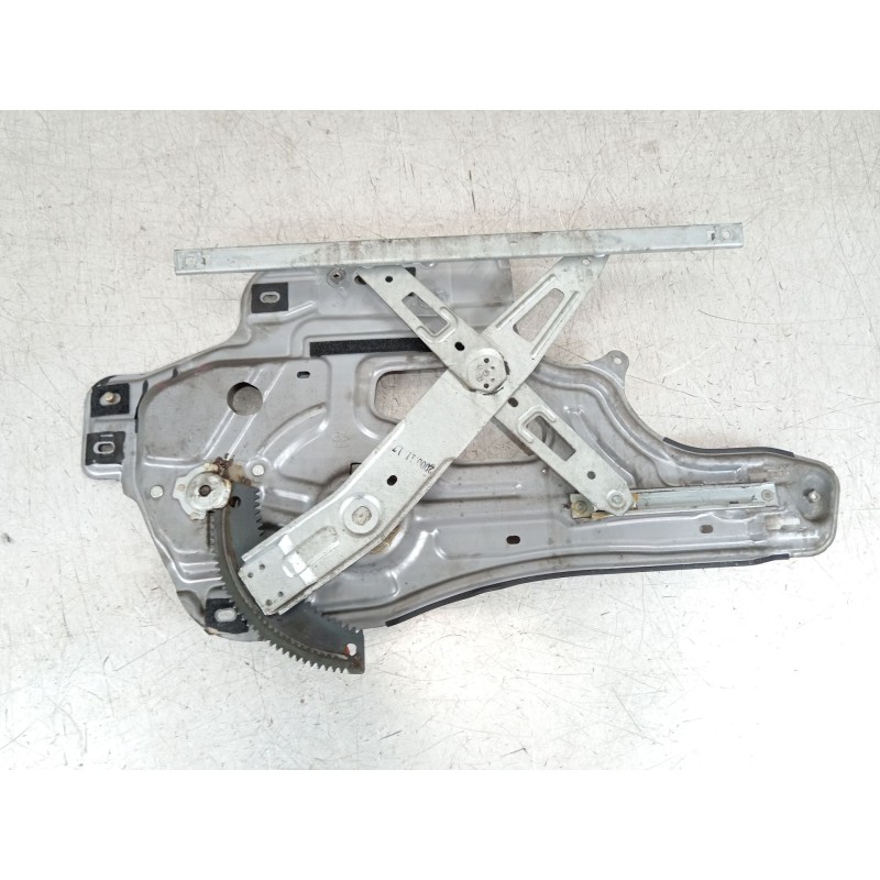 Recambio de elevalunas delantero izquierdo para hyundai santa fé i (sm) 2.4 16v referencia OEM IAM 8247026020 9881026100 