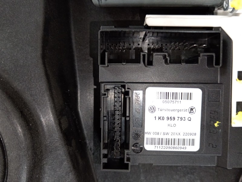 Recambio de elevalunas delantero izquierdo para volkswagen golf vi (5k1) 1.4 tsi referencia OEM IAM 5K1837729M 1K0959793Q 1K0959