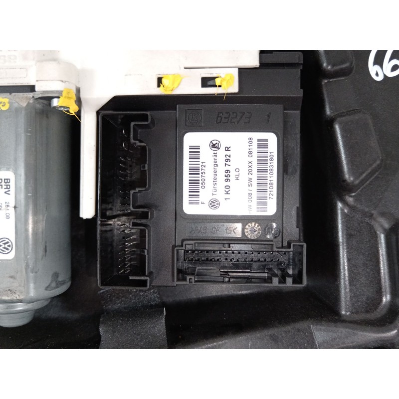 Recambio de elevalunas delantero derecho para volkswagen golf vi (5k1) 1.4 tsi referencia OEM IAM 5K1837730N 1K0959792R 1K095970