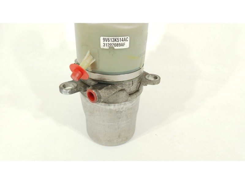 Recambio de bomba direccion para volvo c30 1.6 d drive kinetic referencia OEM IAM 9V613K514AC  