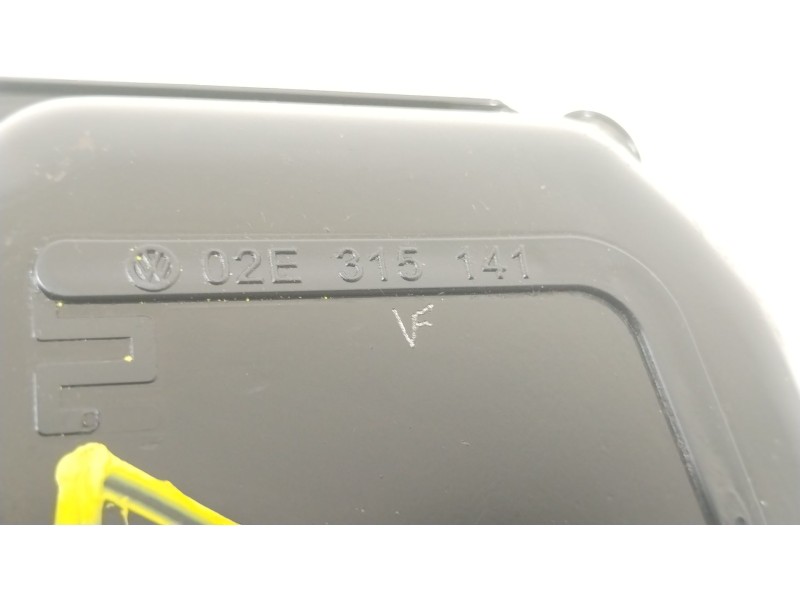 Recambio de carter para seat leon st (5f8) style edition referencia OEM IAM 02E315141  