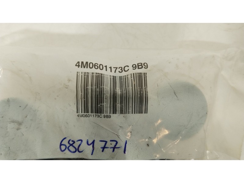 Recambio de embellecedor para seat ibiza (kj1) fr ib referencia OEM IAM 4M0601173C  