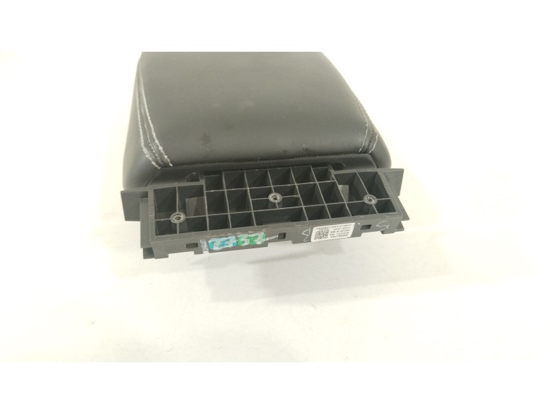 Recambio de apoyabrazos central para nissan qashqai iii (j12) 1.3 dig-t referencia OEM IAM 969206UN0A 969306UN1A 