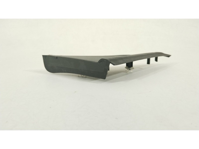 Recambio de moldura para seat ibiza (kj1) fr ib referencia OEM IAM 6F0853274E  