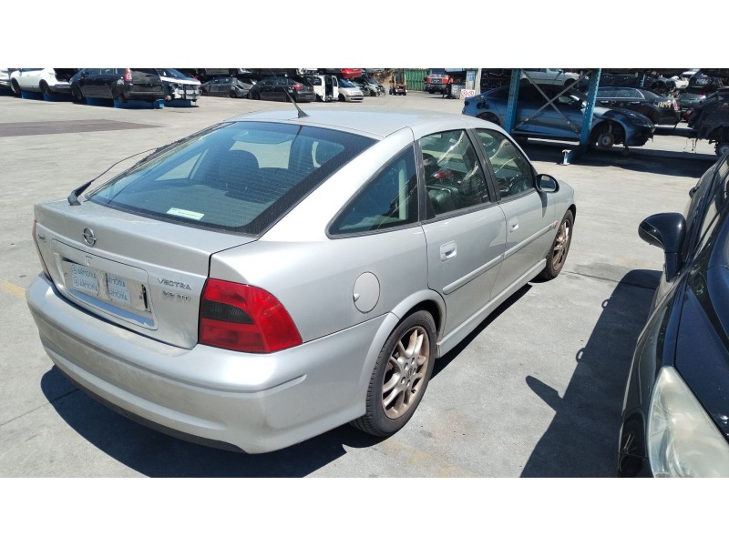 opel vectra b hatchback (j96) del año 2001