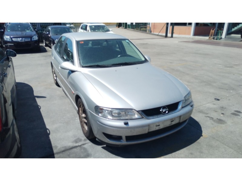 opel vectra b hatchback (j96) del año 2001