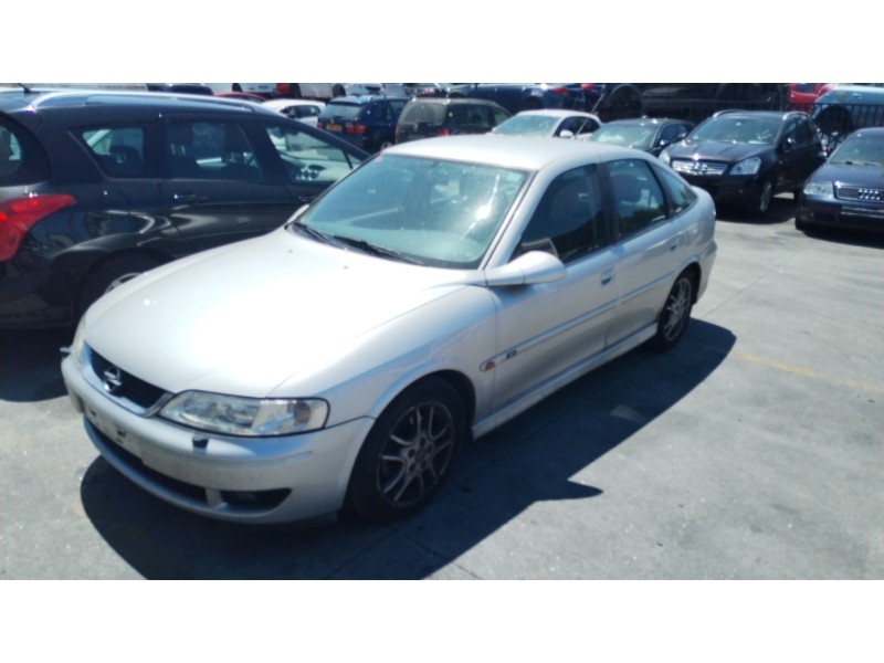 opel vectra b hatchback (j96) del año 2001