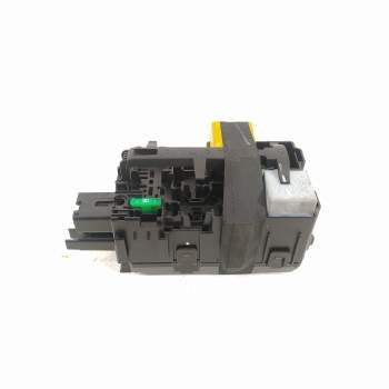 CAJA RELES / FUSIBLES 9812661980 