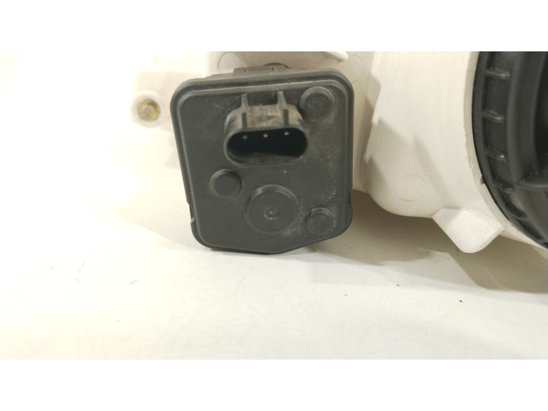 Recambio de faro derecho para volvo s40 i (644) 1.9 di referencia OEM IAM 30899683  