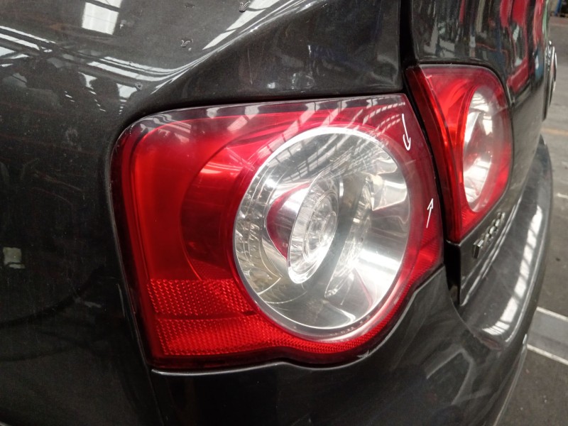 Recambio de piloto trasero izquierdo para volkswagen passat b6 (3c2) 2.0 tdi referencia OEM IAM 3C5945095H  