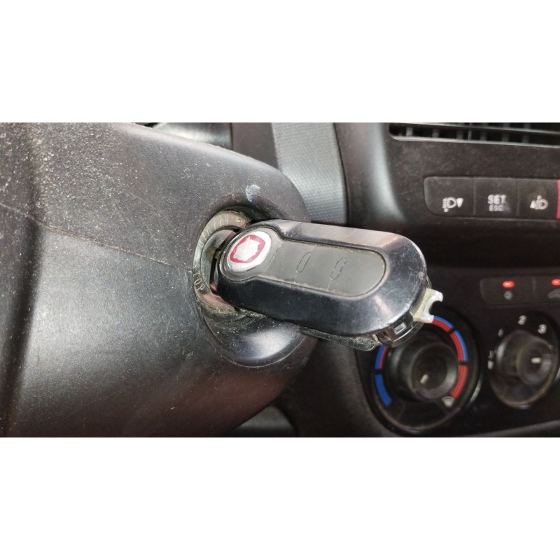 Recambio de conmutador de arranque para fiat doblo cargo (263_) 1.6 d multijet referencia OEM IAM 52182634  