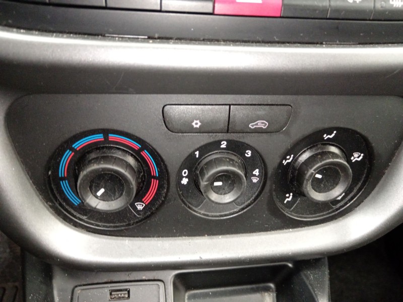 Recambio de mando calefaccion / aire acondicionado para fiat doblo autobús (263_) 1.3 d multijet (263axc1a) referencia OEM IAM  
