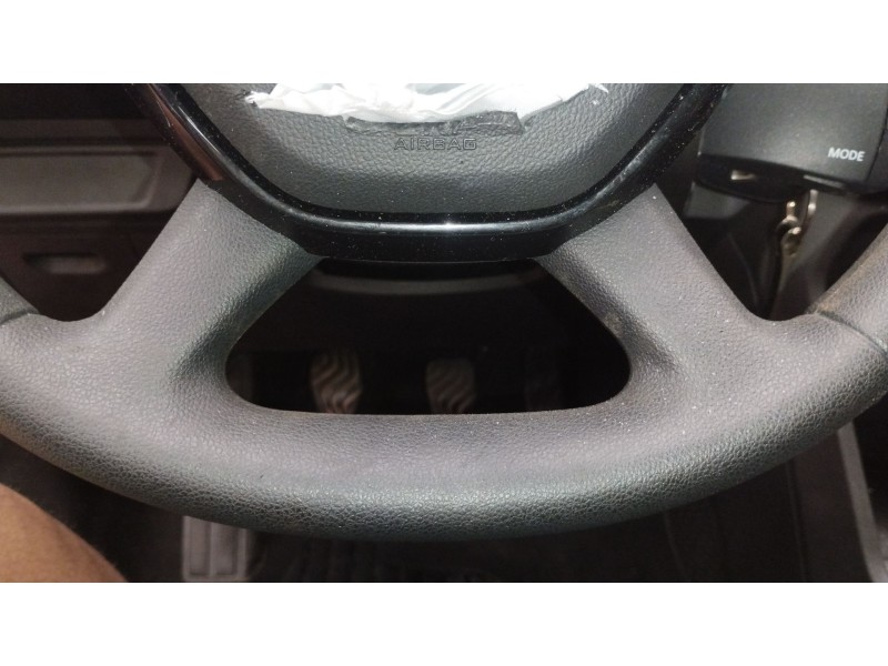 Recambio de volante para dacia sandero iii 1.0 sce 65 referencia OEM IAM 484007754R  