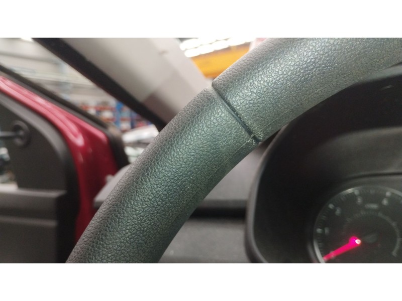 Recambio de volante para dacia sandero iii 1.0 sce 65 referencia OEM IAM 484007754R  