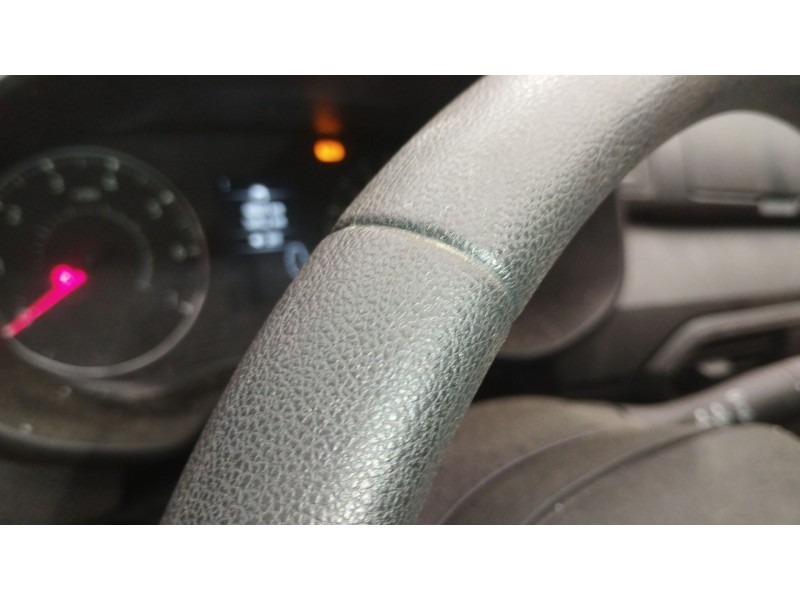 Recambio de volante para dacia sandero iii 1.0 sce 65 referencia OEM IAM 484007754R  