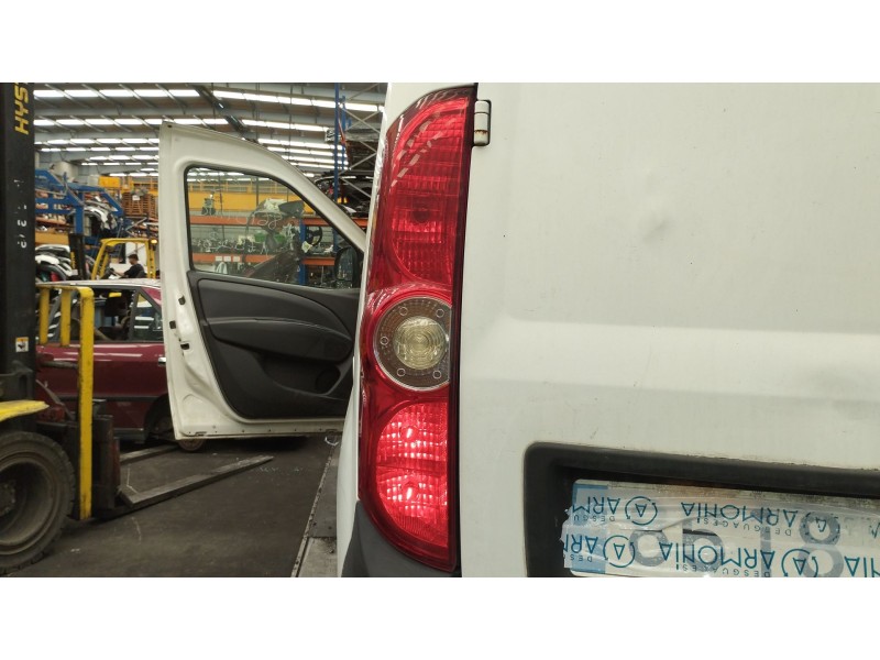 Recambio de piloto trasero izquierdo para fiat doblo cargo (263_) 1.6 d multijet referencia OEM IAM 51810674  