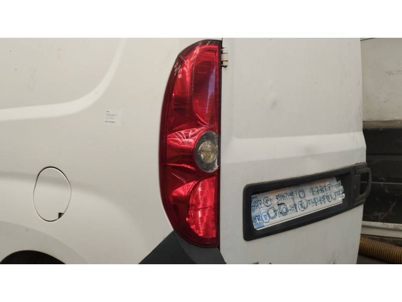 Recambio de piloto trasero izquierdo para fiat doblo cargo (263_) 1.6 d multijet referencia OEM IAM 51810674  
