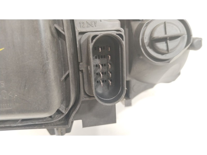 Recambio de faro derecho para audi a3 (8p1) 2.0 tdi referencia OEM IAM 8P0941004K 0301206202 