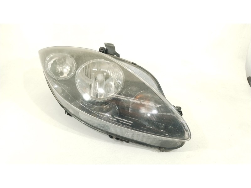 Recambio de faro derecho para seat leon (1p1) 1.9 tdi referencia OEM IAM 5P1941006C 89315801 