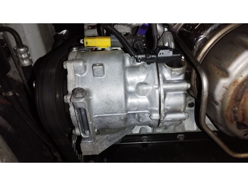 Recambio de compresor aire acondicionado para peugeot 3008 i monospace (0u_) 1.6 vti referencia OEM IAM 9825868180  