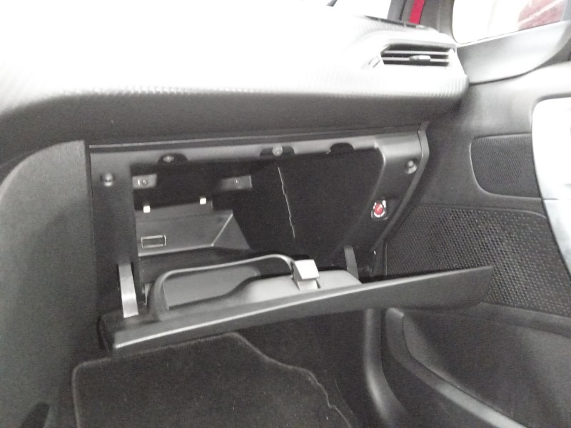 Recambio de guantera para peugeot 2008 i (cu_) 1.5 bluehdi 120 referencia OEM IAM   