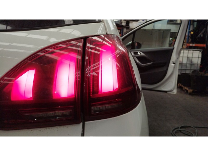 Recambio de piloto trasero derecho para peugeot 2008 i (cu_) 1.6 bluehdi 100 referencia OEM IAM 9814745980  