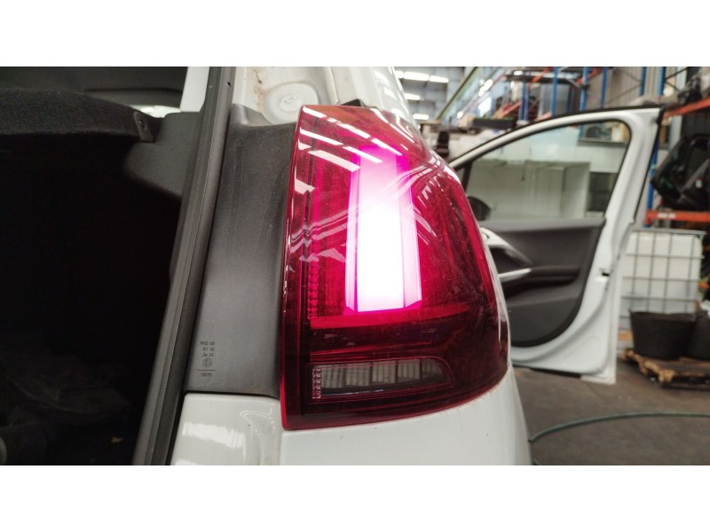 Recambio de piloto trasero derecho para peugeot 2008 i (cu_) 1.2 thp 110 / puretech 110 referencia OEM IAM   