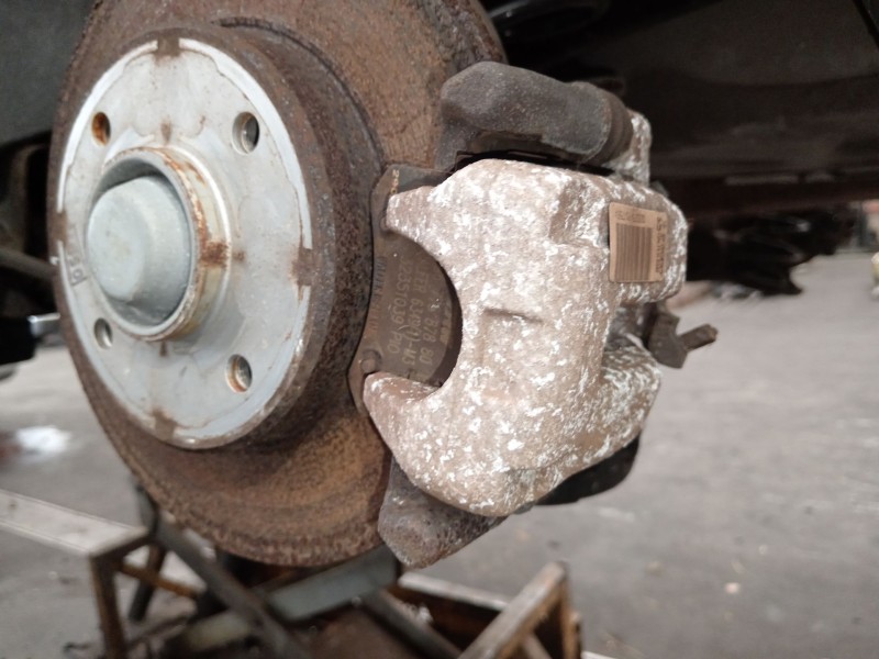 Recambio de pinza freno trasera izquierda para peugeot 2008 i (cu_) 1.6 vti referencia OEM IAM   